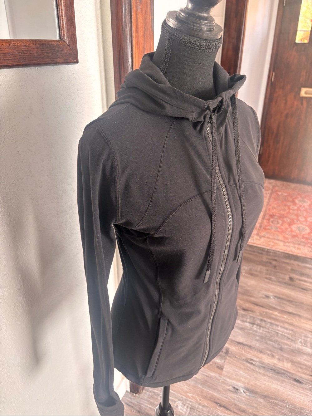 Lululemon Define Jacket - Picture 3 of 9